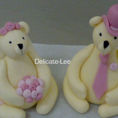 Fondant Bride And Groom Bears