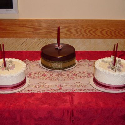 3 Christmas Cakes