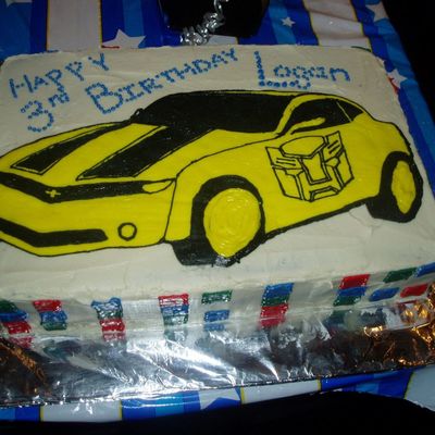 Bubblebee Transformer Cake