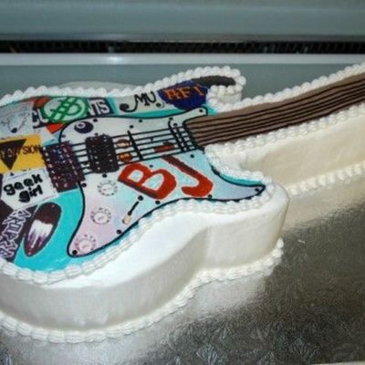 Guitar Birthday Cake