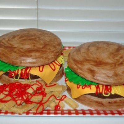 "cheeseburger" Cakes With Sugar Cookie "fries"