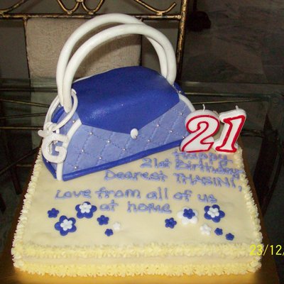 Handbag Cake
