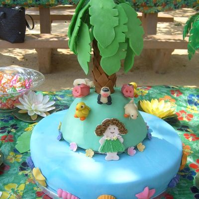 Luau Cake