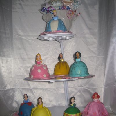 Doll_Cakes_011.jpg
