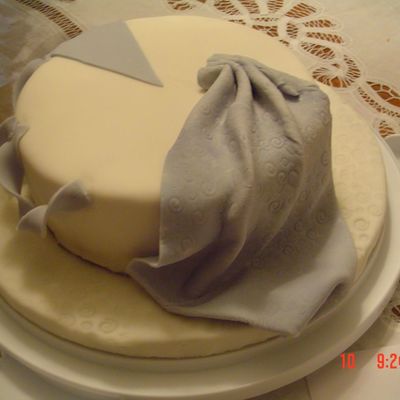 Practice Gum Paste And Fondant Cake