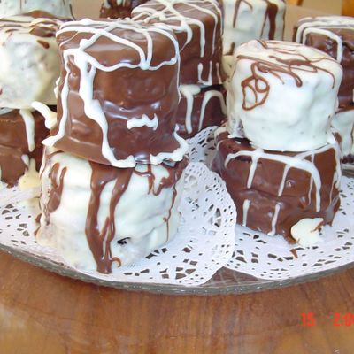 Chocolate Petite Fours
