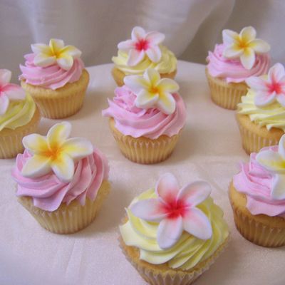 Frangipani Cupcakes
