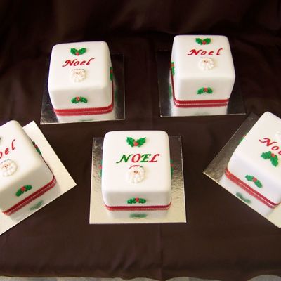 Xmas Fruit Cakes