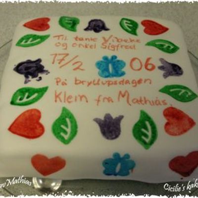 Bryllupskake-Til-Onkel-Og-T.jpg