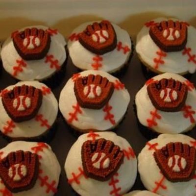 Baseball Cupcakes