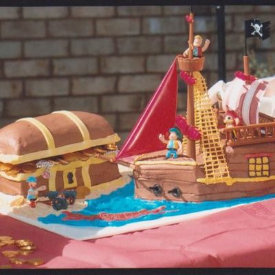 Pirate Ship And Treasure Chest