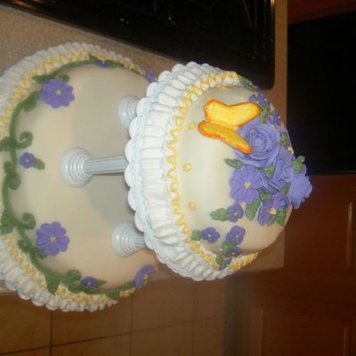 Course Iii Cake, Side View