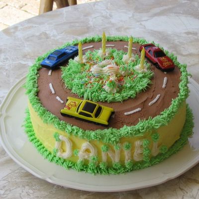 Racetrack Cake