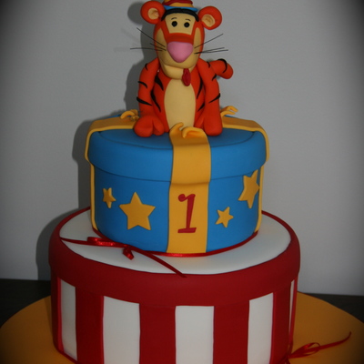 Tigger Cake