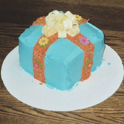 Wrapped Present Cake