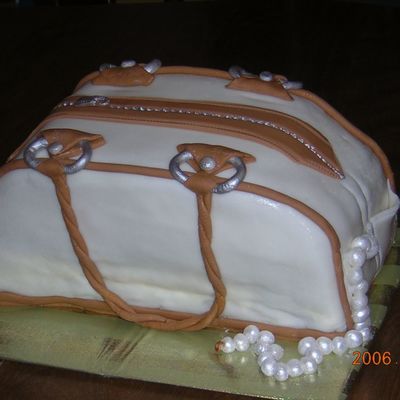 Purse Cake
