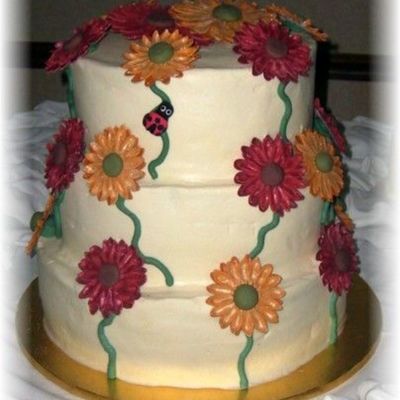 Fondant/gumpaste Gerbera Daisy Cake