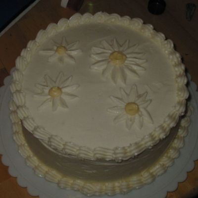 White On White Daisies