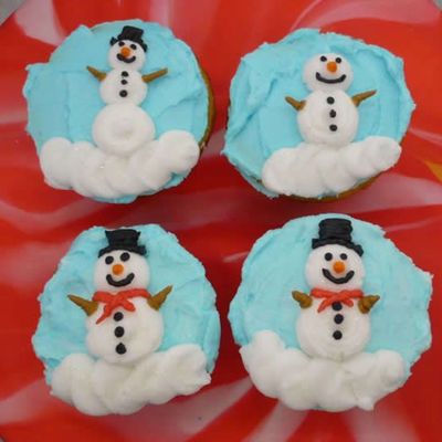 Snowman Cupcakes