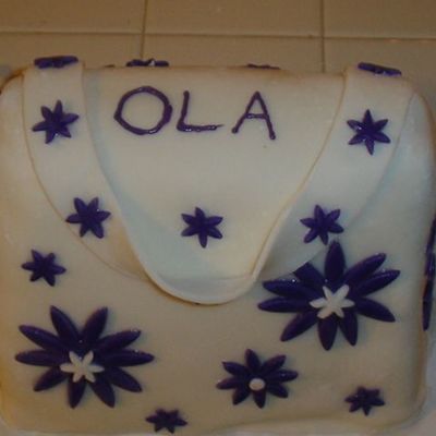My First Purse Cake
