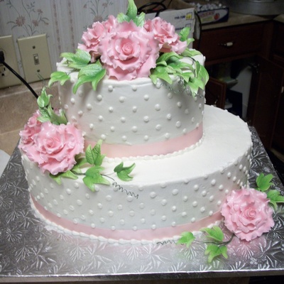 Oval Cake With Pink Roses
