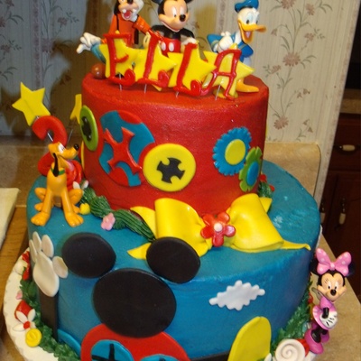 Girlly Mickey Mouse Cake