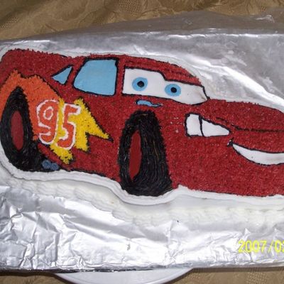 Lightening Mcqueen Cake