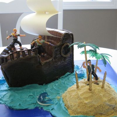 Pirate Ship Birthday Cake