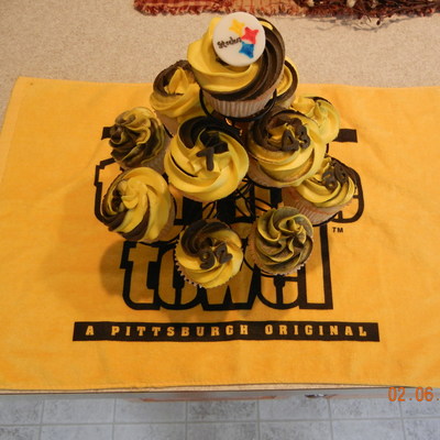 Steeler Cupcakes!