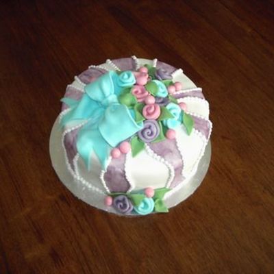 Colette Peters Inspired Cake.