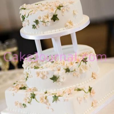 White Romantic Wedding Cake