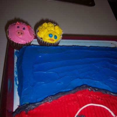 Pig And Chick Cupcakes