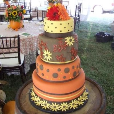 Fall Harvest Themed Wedding Cake