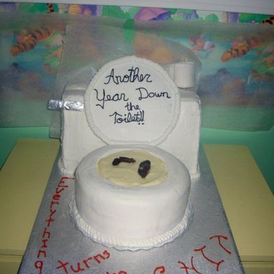 Toilet Cake
