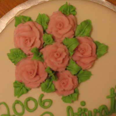 Bc Roses On Fondant Cake