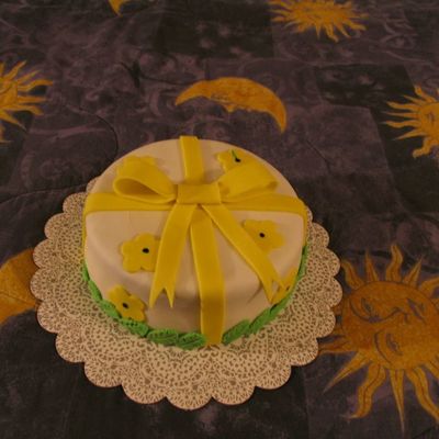 Course 3 Fondant Cake W/ Bow