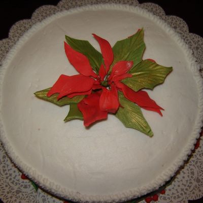 Poinsettia Cake