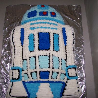 R2D2 Birthday Cake