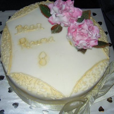 Open Rose Anniversary Cake