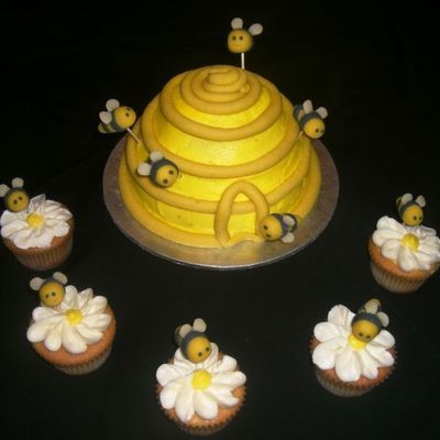Beehive N Bees