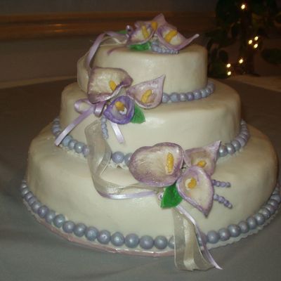 Cally Lily Wedding Cake