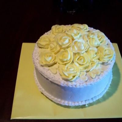 Yellow Rose Cake