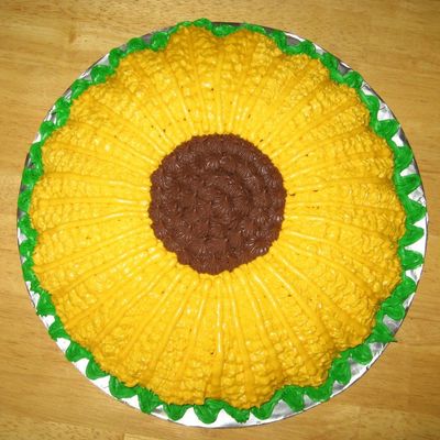 Moms Sunflower Cake