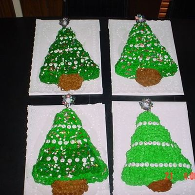 Christmas Tree Cakes