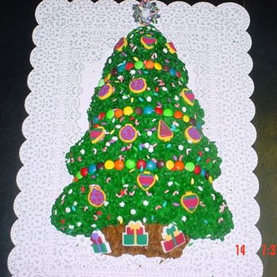 Christmas Tree Cake