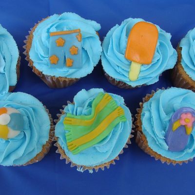 Pool Party Cupcakes