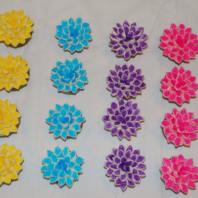 Chrysanthemum Cupcakes