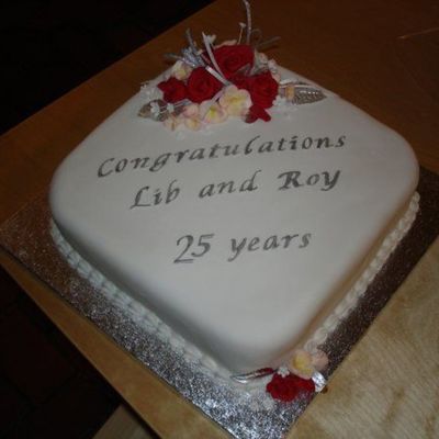 25Th Wedding Anniversary Cake