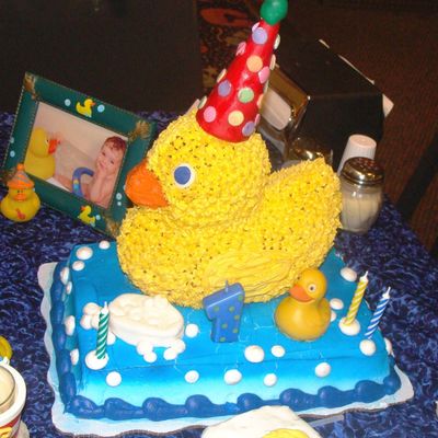 Rubber Ducky Cake