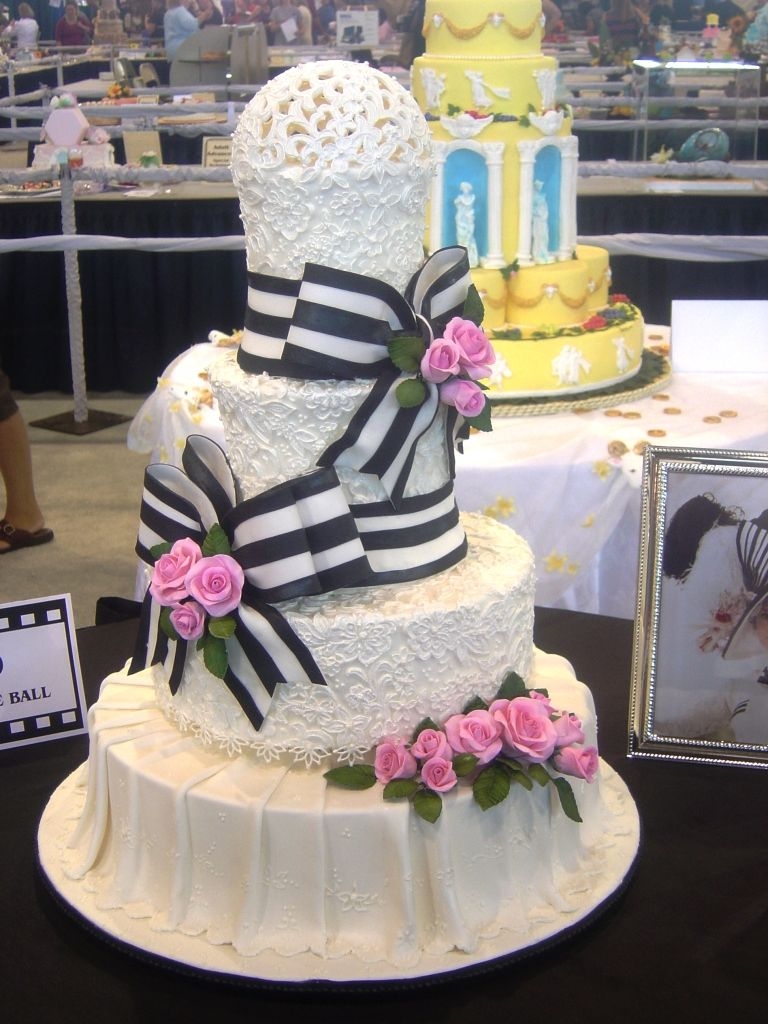 Ossas Wedding Cake Entry